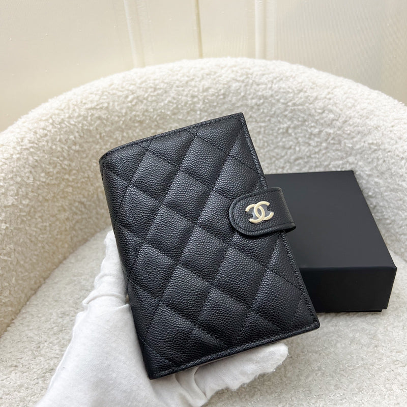 Chanel 24K Bifold Wallet in Black Caviar and LGHW