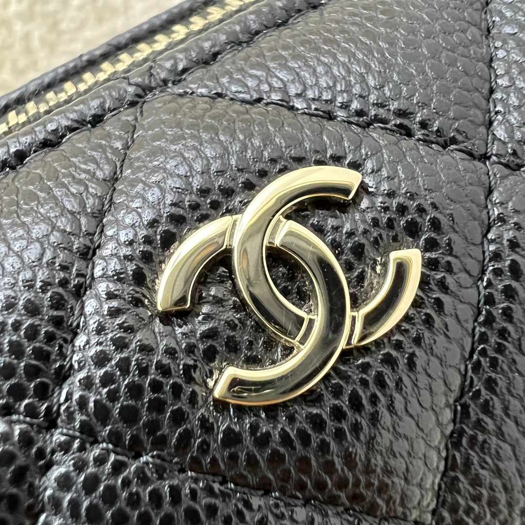 Local Set - July 2025] Chanel 25A Clutch with Chain in Black