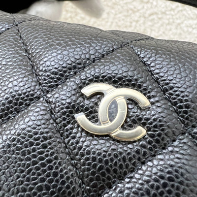 Chanel 25C Quilted Hobo Clutch on Chain in Black Caviar and LGHW (Model: AP4386)