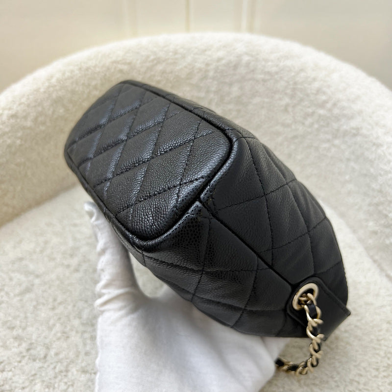 Chanel 25C Quilted Hobo Clutch on Chain in Black Caviar and LGHW (Model: AP4386)