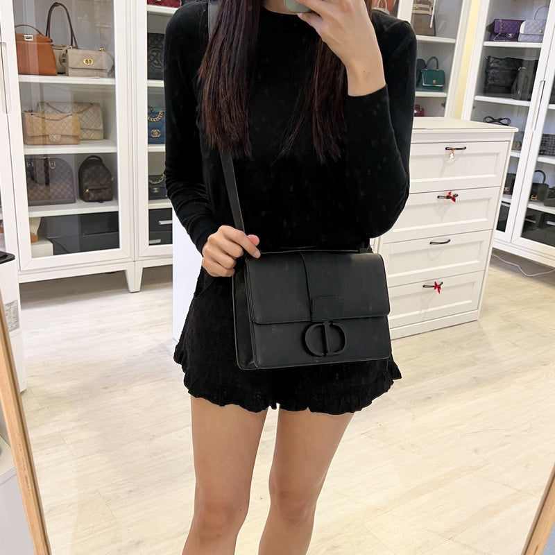 Dior 30 Montaigne Flap Bag in Ultramatte Grained Black Leather and BHW (Model: M9203SBAV, Colour: M989)