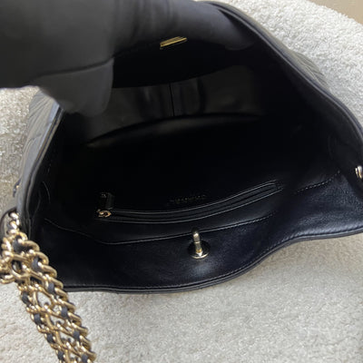 Chanel 22P Hobo Bag in Black Lambskin and LGHW (Model: AS3101)