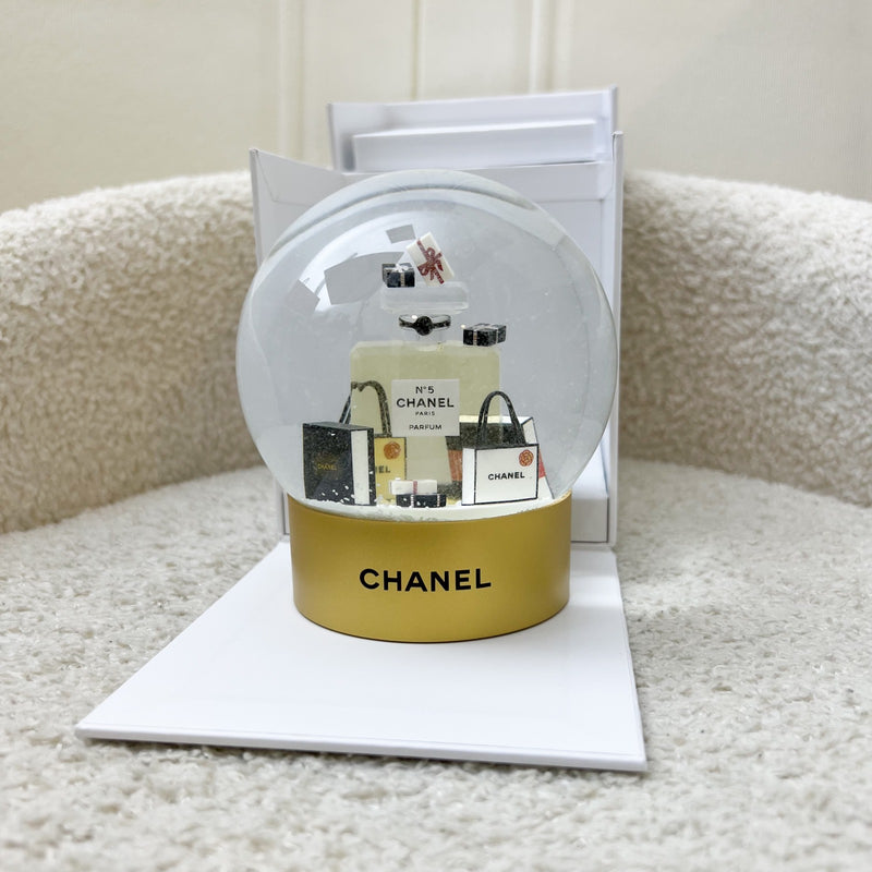 Chanel VIP Gift Perfume Bottles Christmas Snow Globe