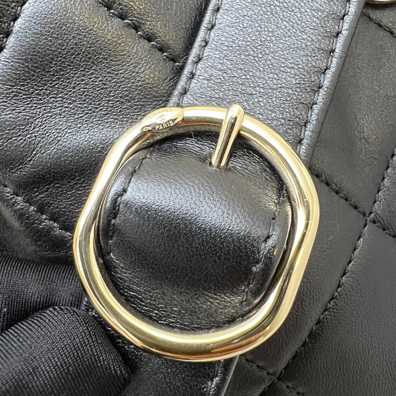 Chanel 22P Hobo Bag in Black Lambskin and LGHW (Model: AS3101)