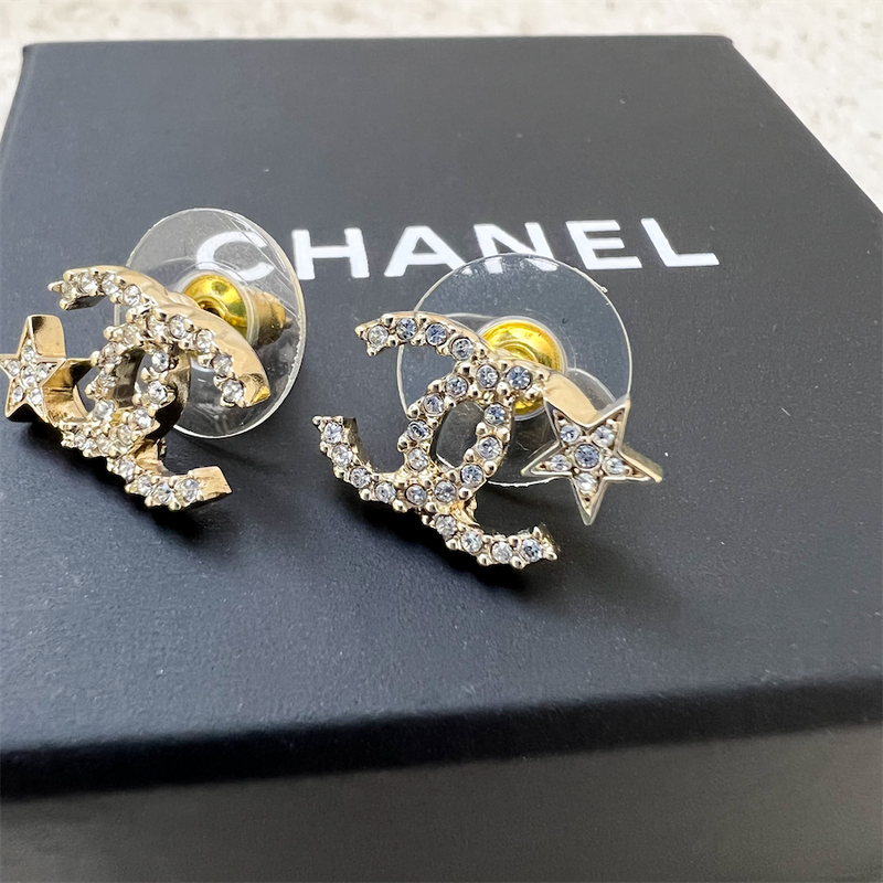 Chanel 22S Classic Star Earrings in LGHW