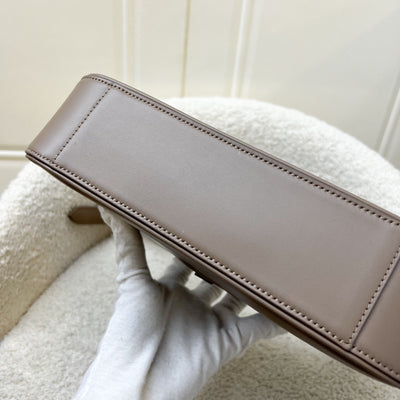 Saint Laurent YSL Le 5 à 7 Shoulder Bag in Taupe Smooth Calfskin and GHW