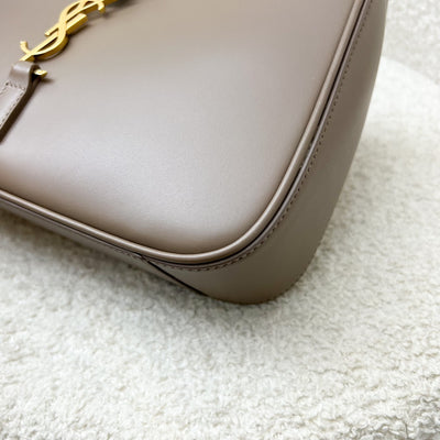 Saint Laurent YSL Le 5 à 7 Shoulder Bag in Taupe Smooth Calfskin and GHW