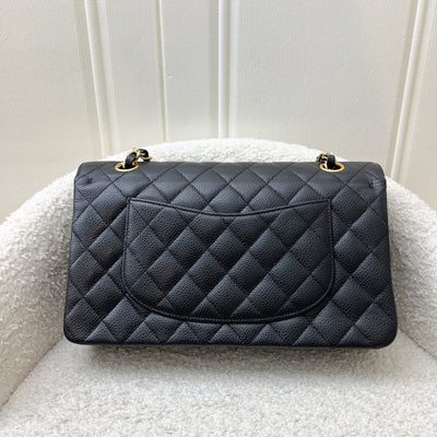 Chanel Vintage Medium Classic Flap CF in Black Caviar and 24K GHW