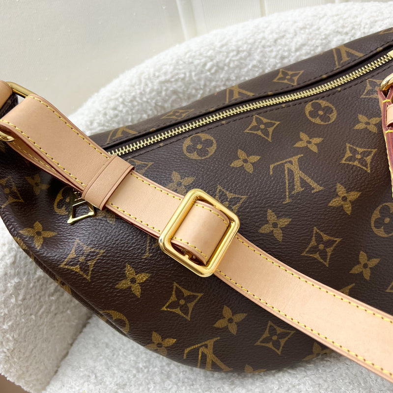 LV Bumbag in Monogram Canvas and GHW