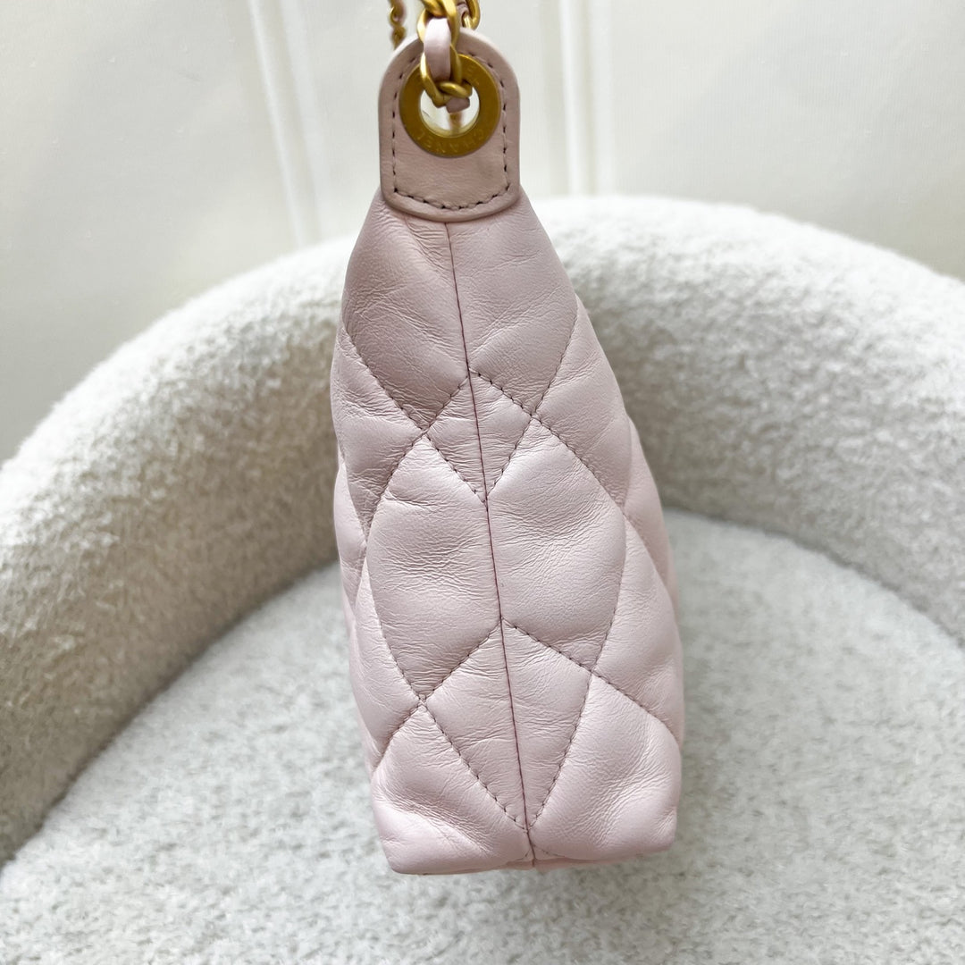 Chanel 25S Hobo Shoulder Bag in Sakura Pink Shiny Lambskin and