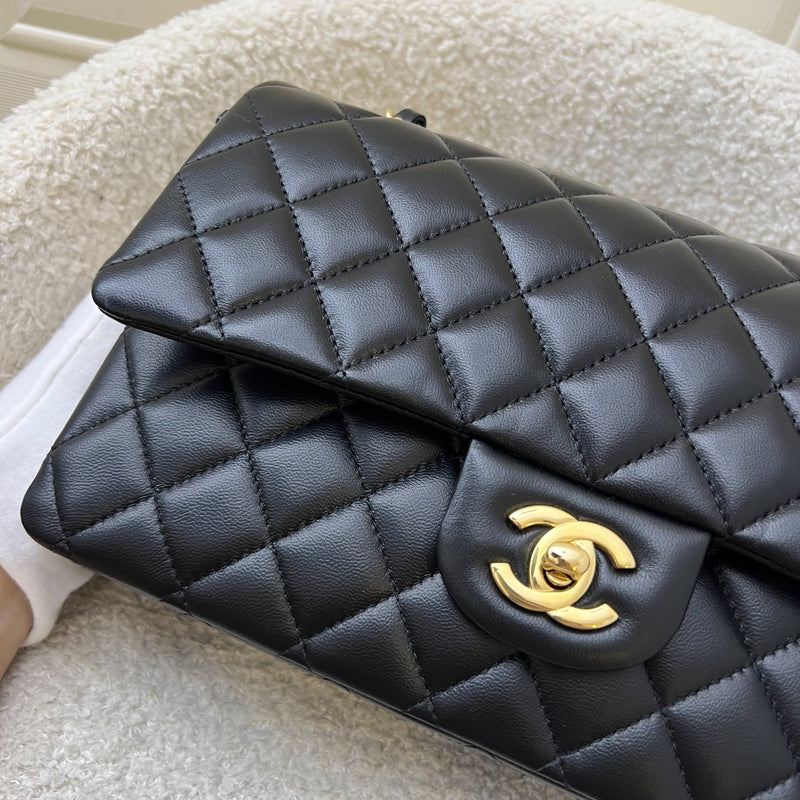 (June 2024 Receipt) Chanel Medium Classic Flap CF in Black Lambskin and GHW (Model: A01112)