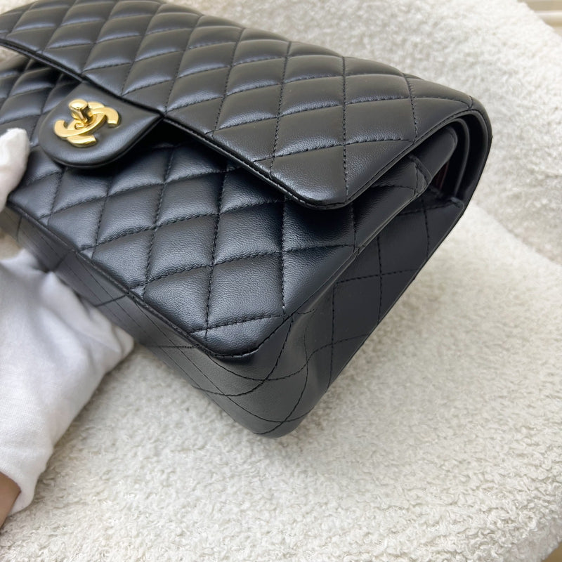 (June 2024 Receipt) Chanel Medium Classic Flap CF in Black Lambskin and GHW (Model: A01112)