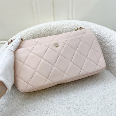 Chanel Seasonal Flap Bag in Light Pink Lambskin LGHW