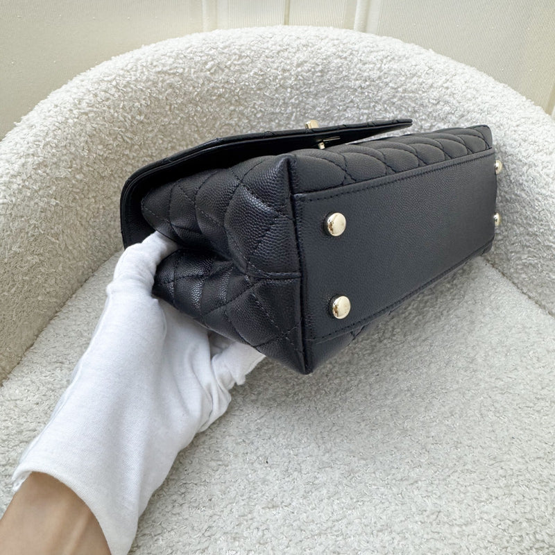 Chanel Small (24cm) Coco handle in Black Caviar, Burgundy Lizard Embossed Calfskin Handle and LGHW (Model: A92990)