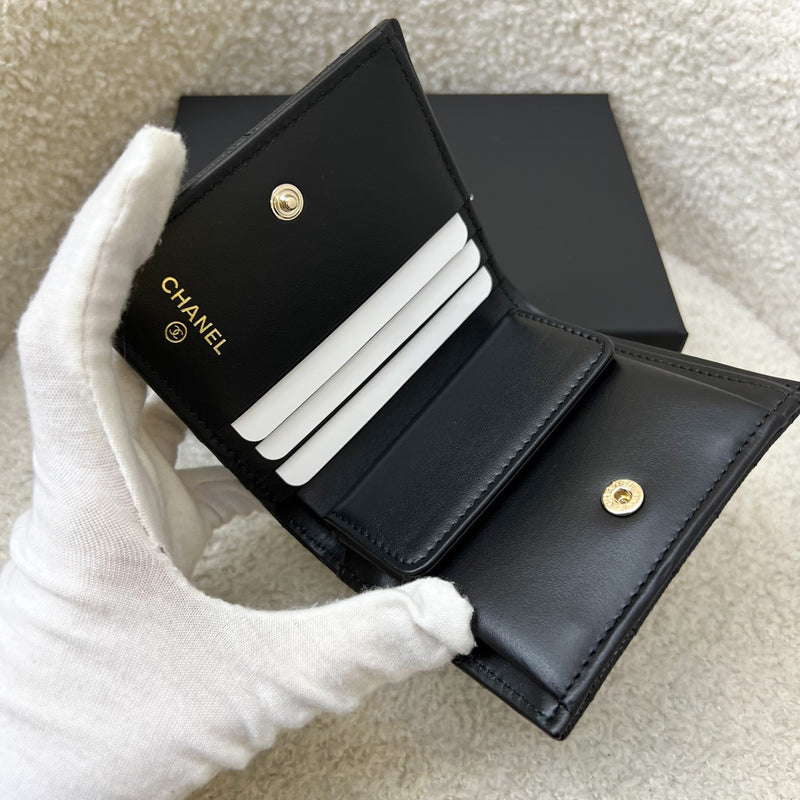 Chanel 24K Bifold Wallet in Black Caviar and LGHW (Model: AP4085)