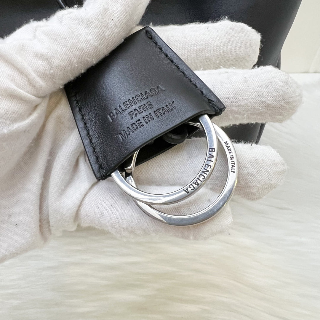 Balenciaga Medium Rodeo Handbag in Black Smooth Calfskin and