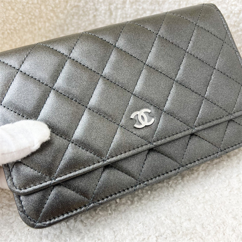 Chanel Classic Wallet on Chain WOC in Iridescent Grey Calfskin SHW