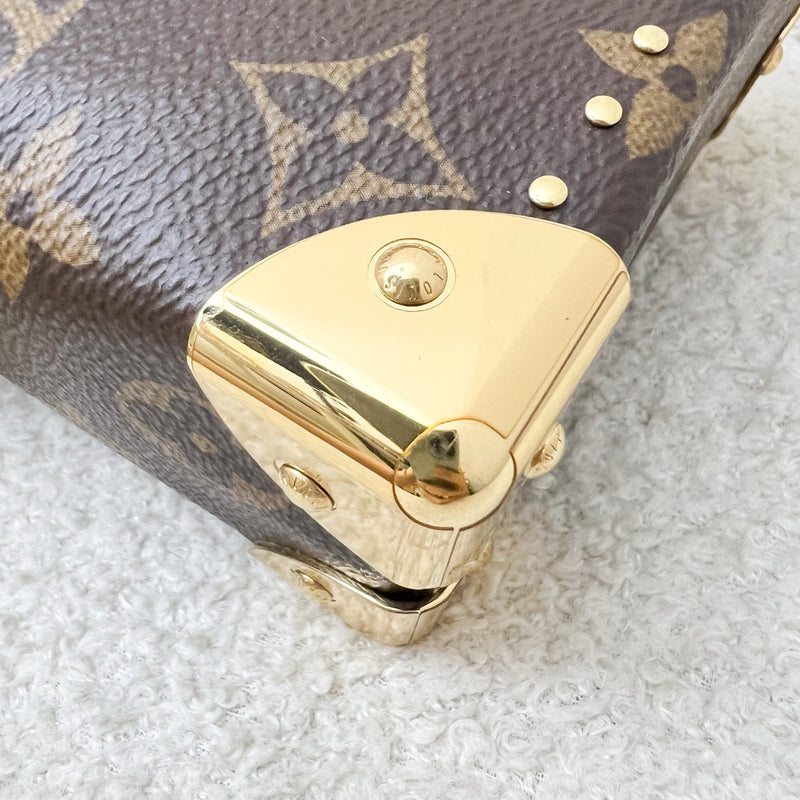 LV Camera Box in Monogram and GHW (Model: M82465)