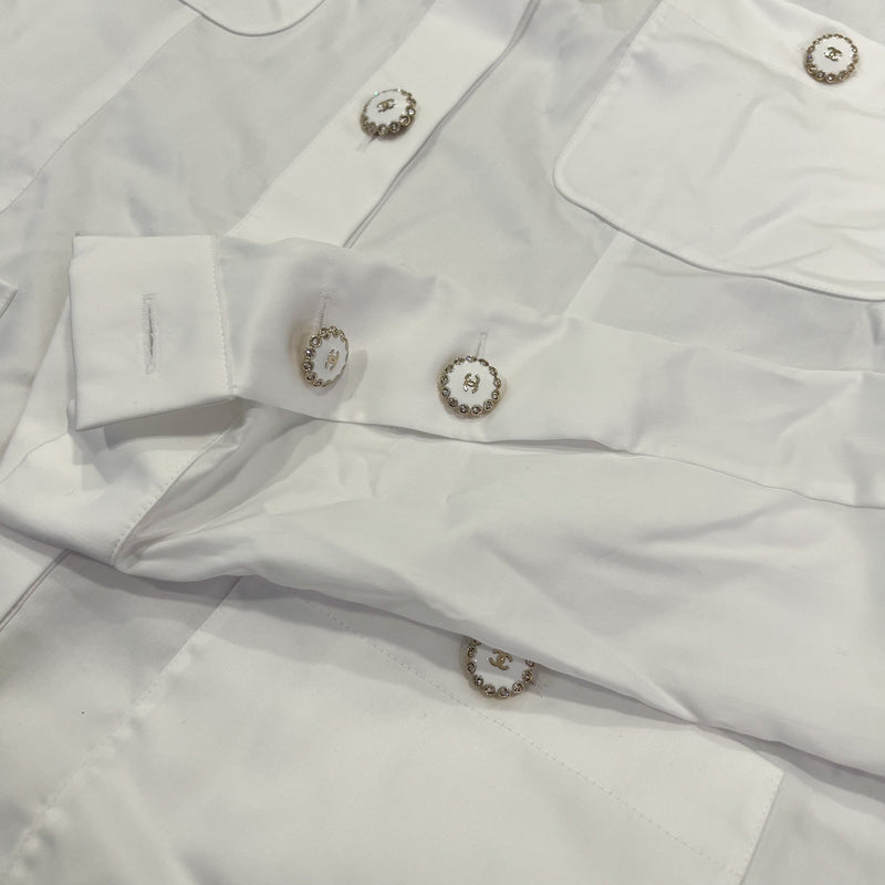 Chanel 25K Jacket with CC Logo Buttons in White Cotton Poplin Sz 36 (Model: P80582)
