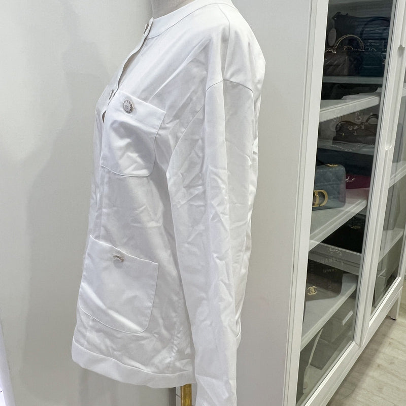 Chanel 25K Jacket with CC Logo Buttons in White Cotton Poplin Sz 36 (Model: P80582)