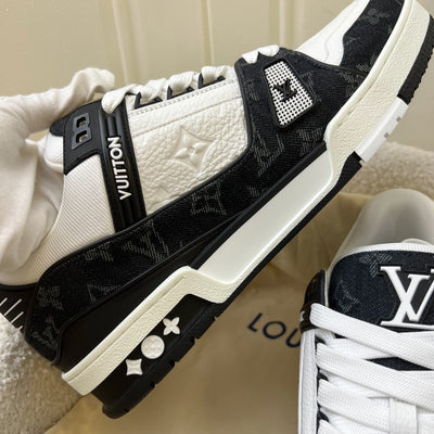 LV Men’s Trainer Sneakers in White Leather and Black Denim Sz 8