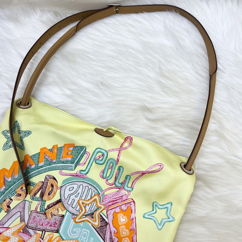 Hermes Silkycity 33 Bag in "Fantaisie Chevaloscope Neon" Printed Silk and Swift Calfskin in Jaune Pâle / Biscuit