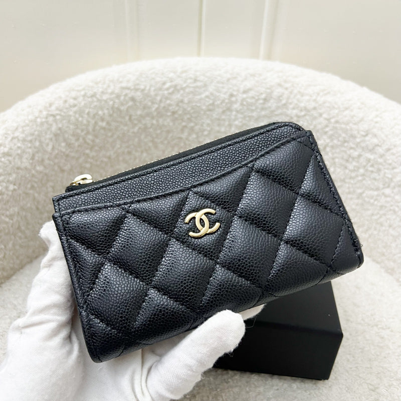 Chanel Zipped Card Holder with Coin Compartment in Black Caviar and LGHW