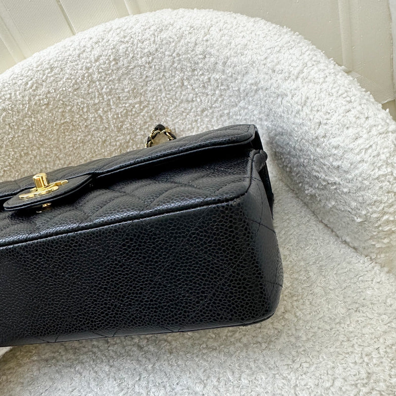 Chanel Medium Classic Flap CF in Black Caviar and GHW