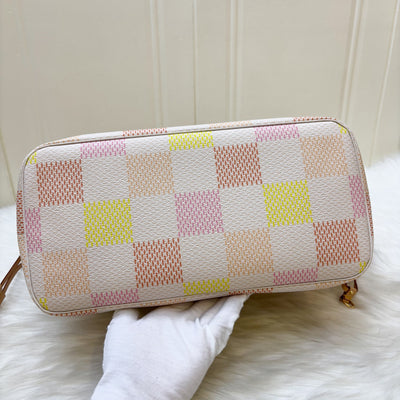 LV Neverfull MM in Damierlicious Peach Damier Giant Canvas and GHW (Model: N40668)