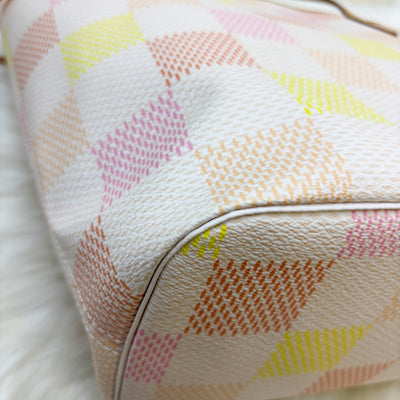 LV Neverfull MM in Damierlicious Peach Damier Giant Canvas and GHW (Model: N40668)