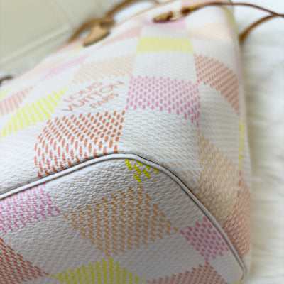 LV Neverfull MM in Damierlicious Peach Damier Giant Canvas and GHW (Model: N40668)