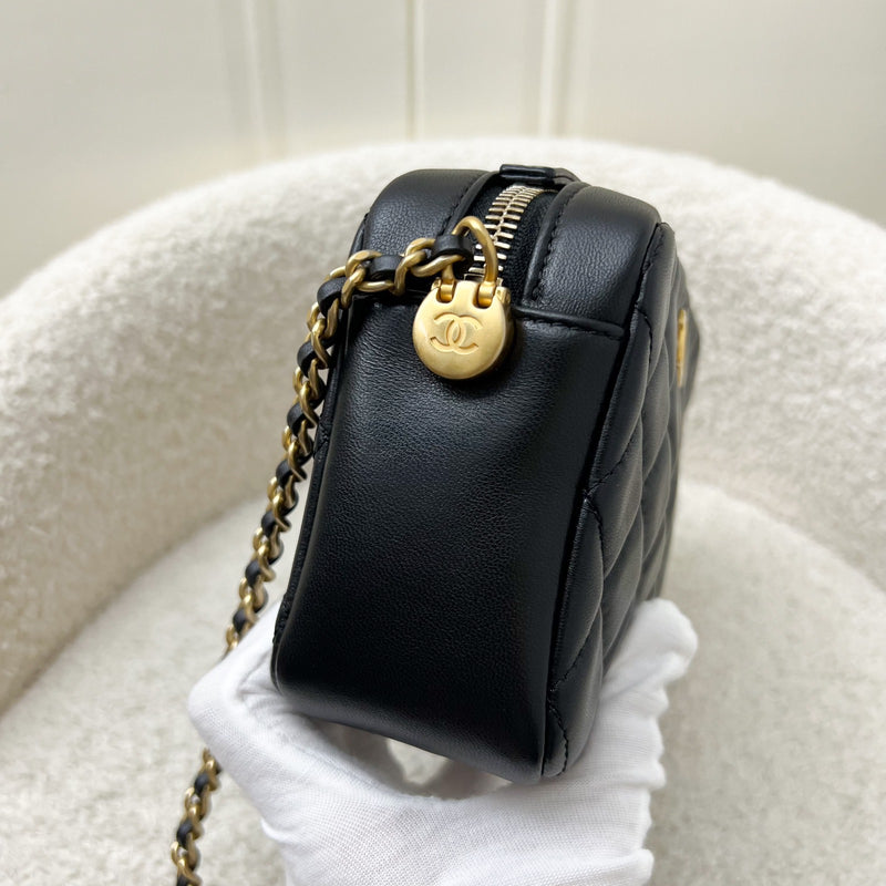 Chanel 22S Pearl Crush Camera Bag in Black Lambskin AGHW