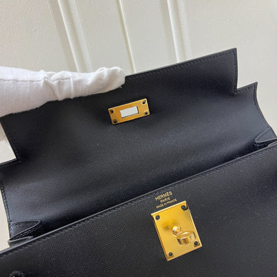 Hermes Kelly 28 Sellier in Black Noir Madame Leather and GHW