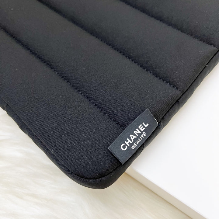 Chanel Beaute VIP Gift Laptop Sleeve with White Logo in Black