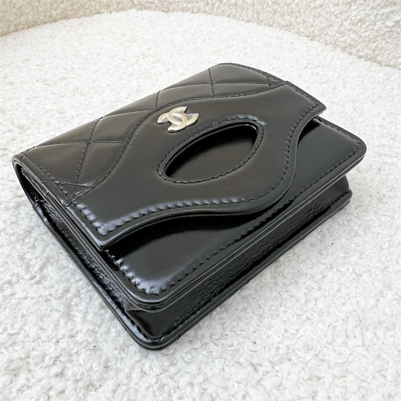 Chanel 24C Flap Card Holder in Black Shiny Calfskin and GHW