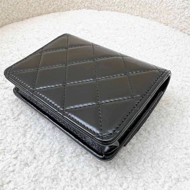 Chanel 24C Flap Card Holder in Black Shiny Calfskin and GHW