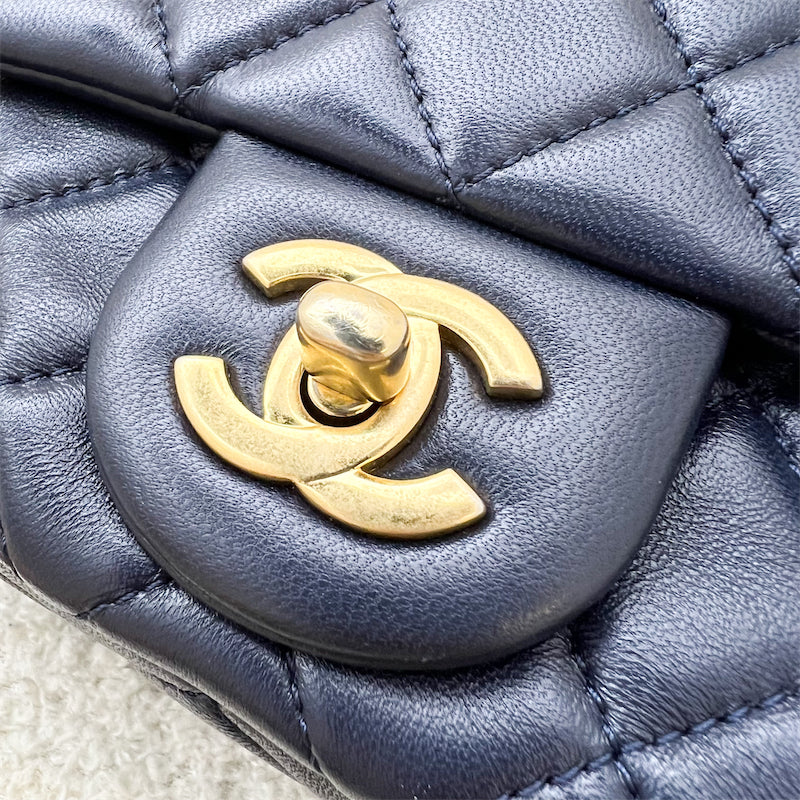 Chanel Pearl Crush Square Mini Flap in Navy Lambskin AGHW