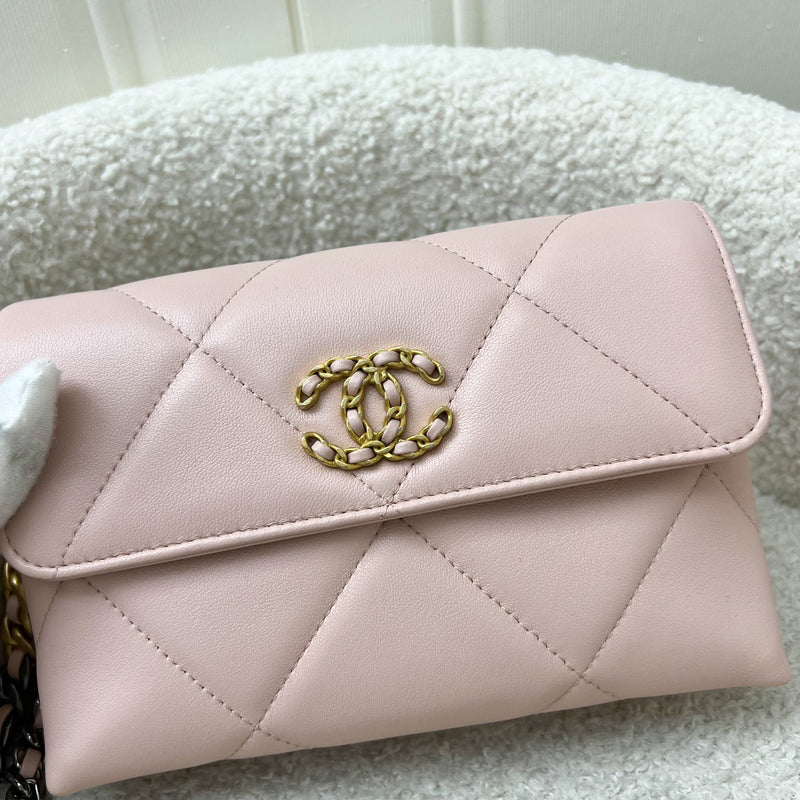 Chanel 19 Wristlet / Clutch in Pink Lambskin and 3-tone HW