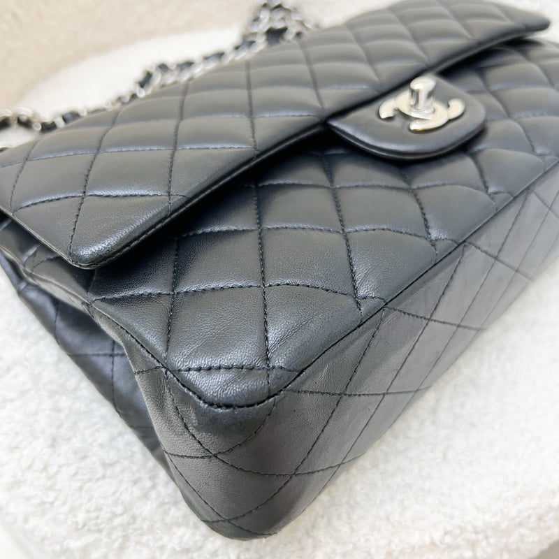 Chanel Medium Classic Flap CF in Black Lambskin and SHW