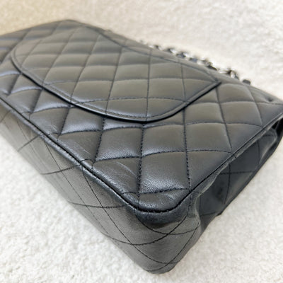 Chanel Medium Classic Flap CF in Black Lambskin and SHW