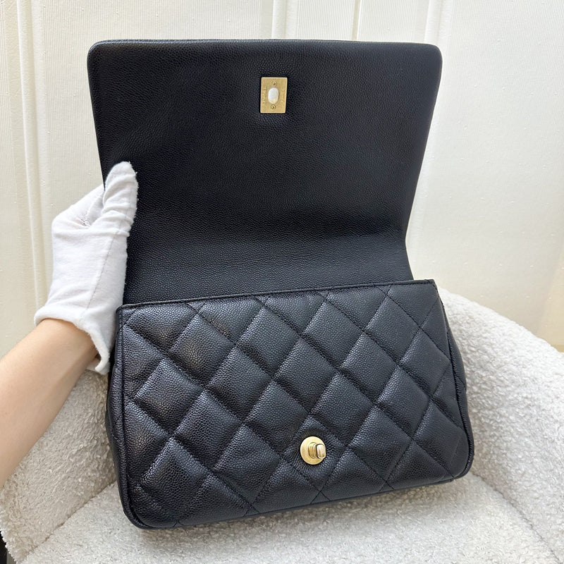 Chanel 22B Medium (25cm) Seasonal Chain Flap in Black Caviar and GHW