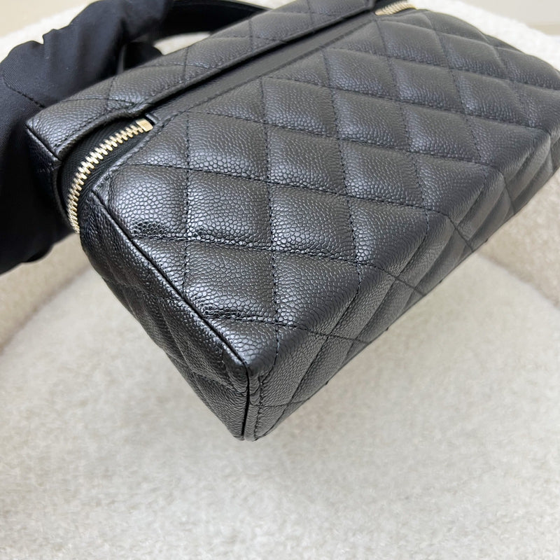 [Dec 2024] Chanel Vanity / Clutch with Chain (LP Style Bag) in Black Caviar and LGHW (Model: AP4385)