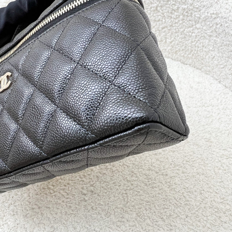 [Dec 2024] Chanel Vanity / Clutch with Chain (LP Style Bag) in Black Caviar and LGHW (Model: AP4385)