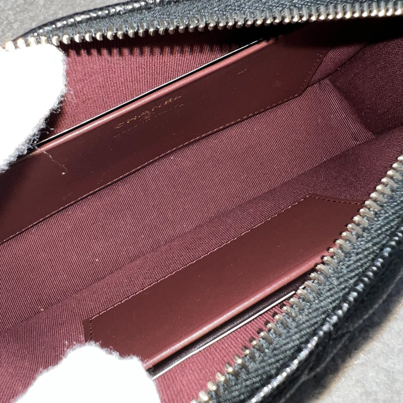 Chanel 25A Clutch on Chain in Black Caviar and LGHW (Model: AP4704)