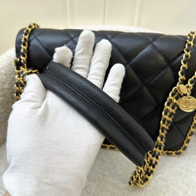 Chanel 22B Medium (25cm) Seasonal Chain Flap in Black Caviar and GHW