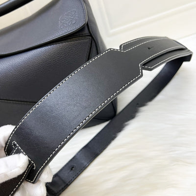 Loewe Medium Puzzle Bag In Bicolor (Dark Navy and Black) Grained Calfskin and GHW