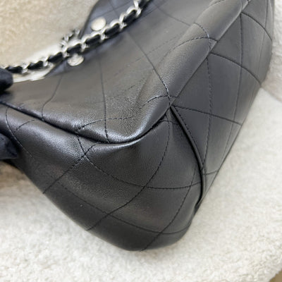 Chanel 25P Tote Bag in Black Shiny Lambskin and SHW (Model: AS5418)