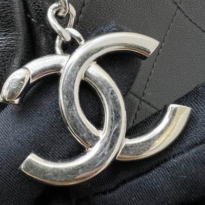 Chanel 25P Tote Bag in Black Shiny Lambskin and SHW (Model: AS5418)