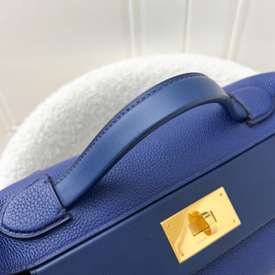 Hermes 24/24 29 Verso Bag in Bleu Saphir Maurice Leather, Navy and Sesame Swift Leather and GHW