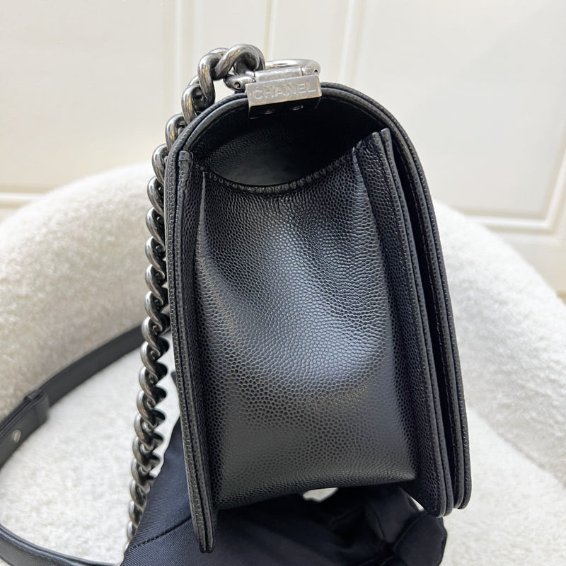 Chanel Medium 25cm Boy Flap in Black Caviar and RHW (Model: A67086)